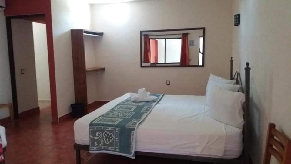 Hotel Maya 2012 Amacuzac المظهر الخارجي الصورة