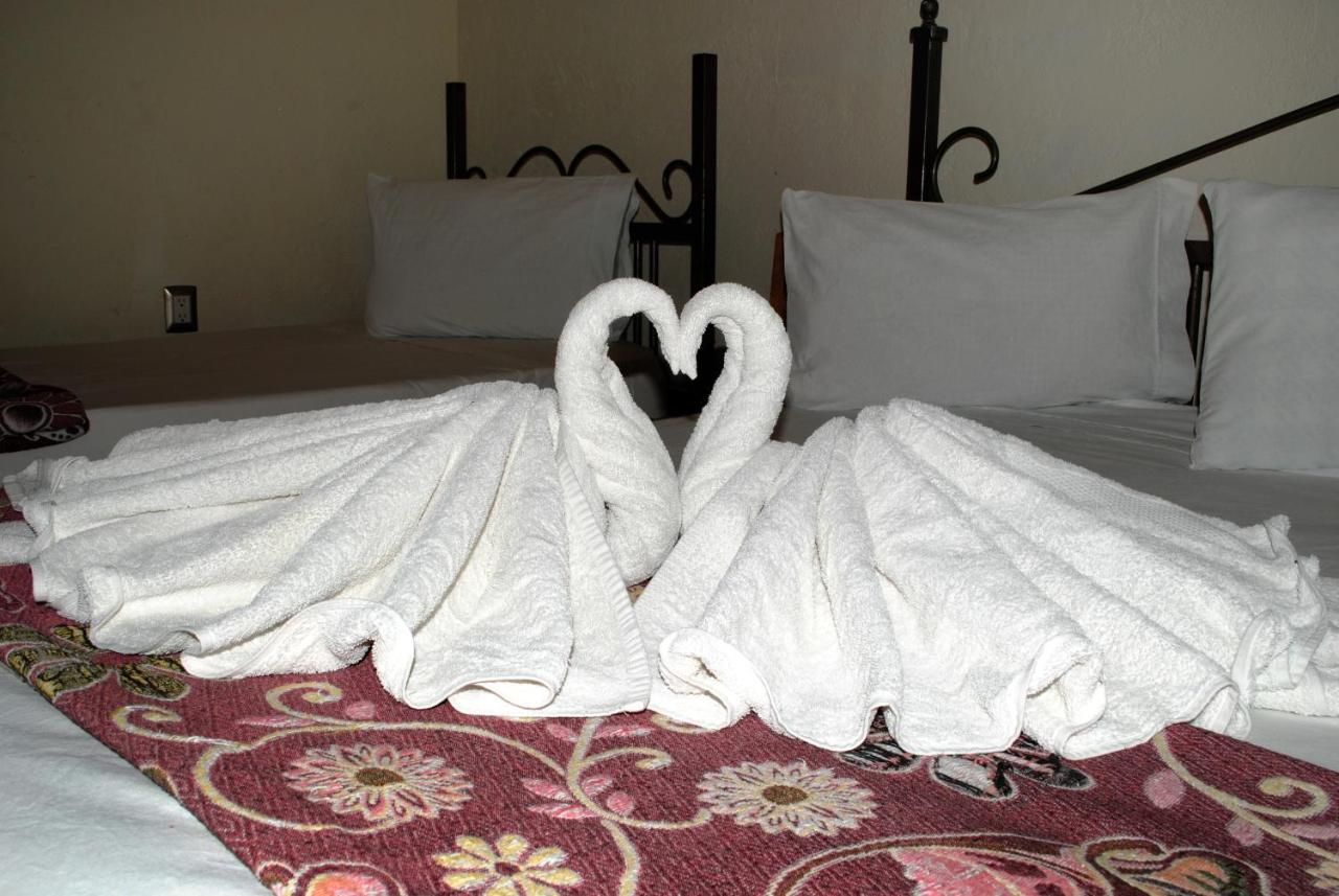 Hotel Maya 2012 Amacuzac المظهر الخارجي الصورة