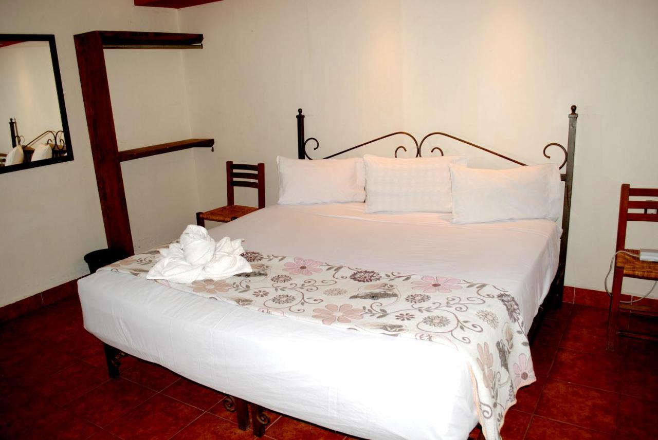 Hotel Maya 2012 Amacuzac المظهر الخارجي الصورة